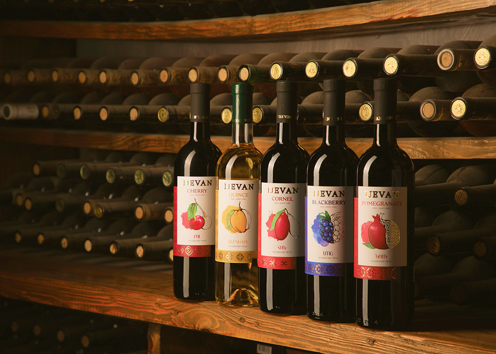 Имплантацияланған бөгде денесі бар еркек жыныс мүшесі